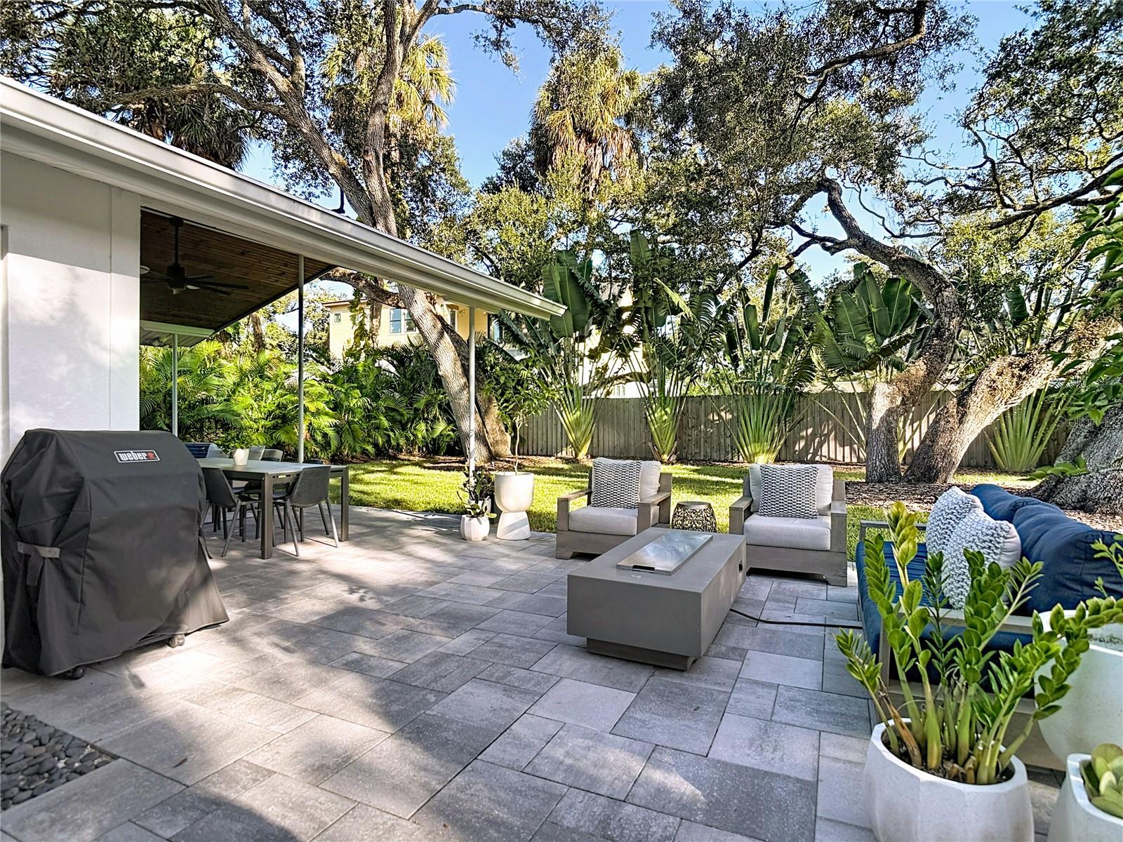 HENDERSON BEACH - Residential Lease