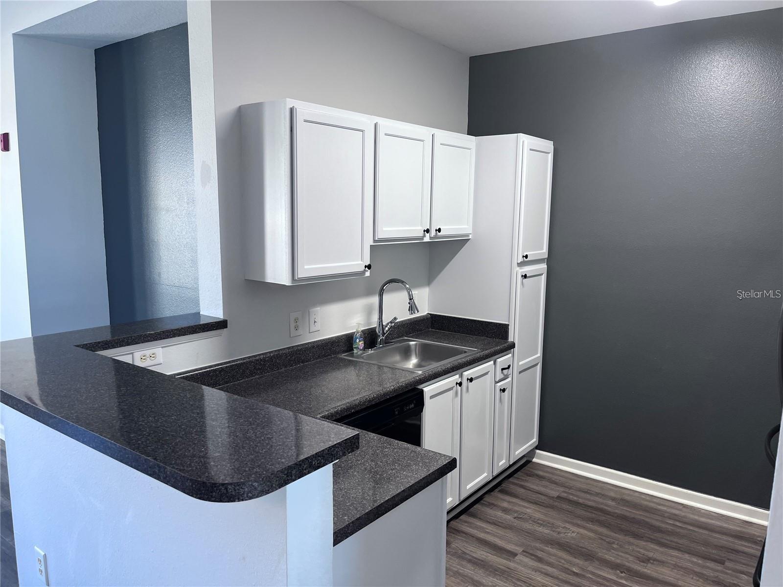 THE PALMS OF CORTEZ - Residential Lease