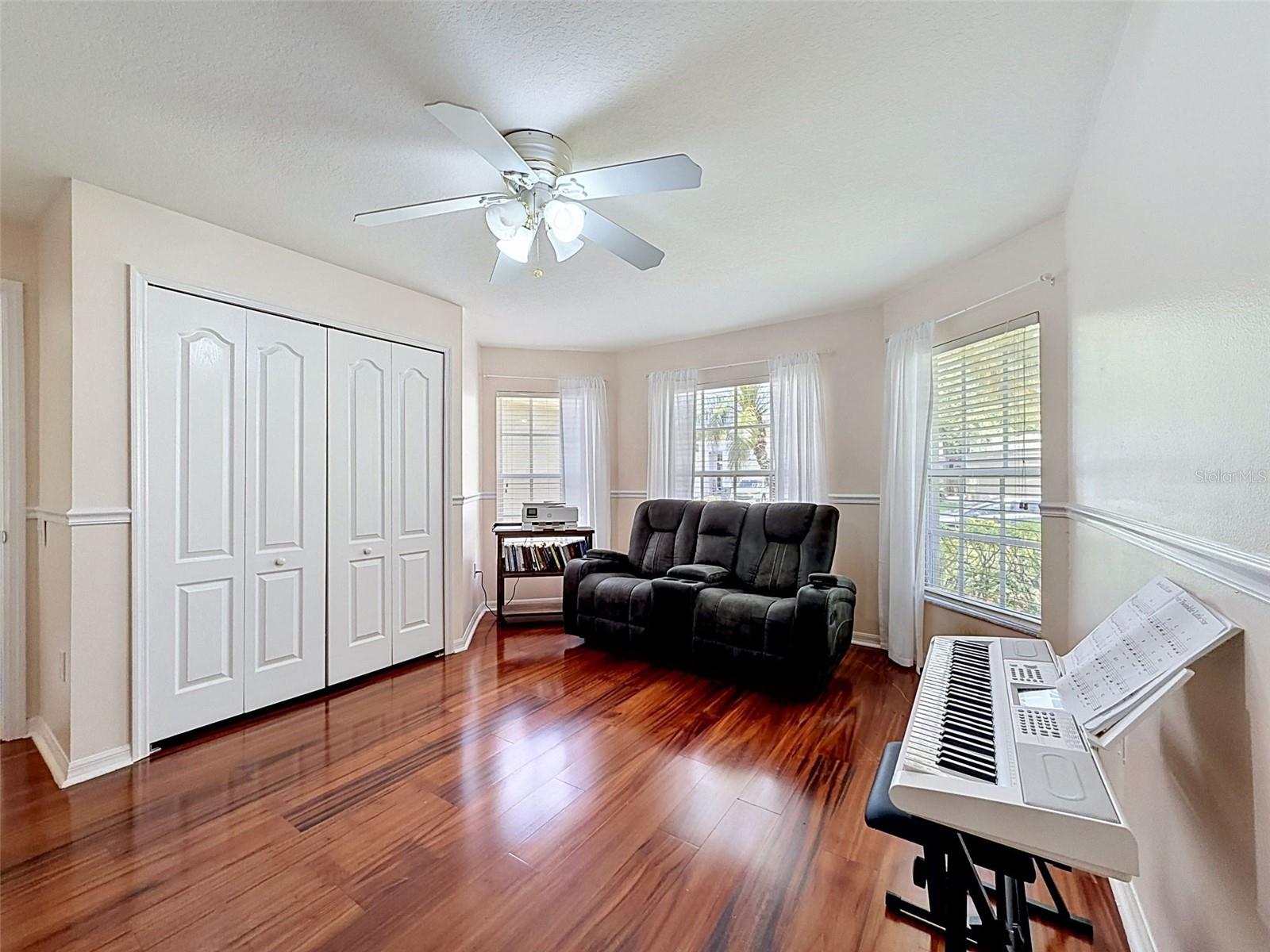 LEXINGTON OAKS PH 01 - Residential