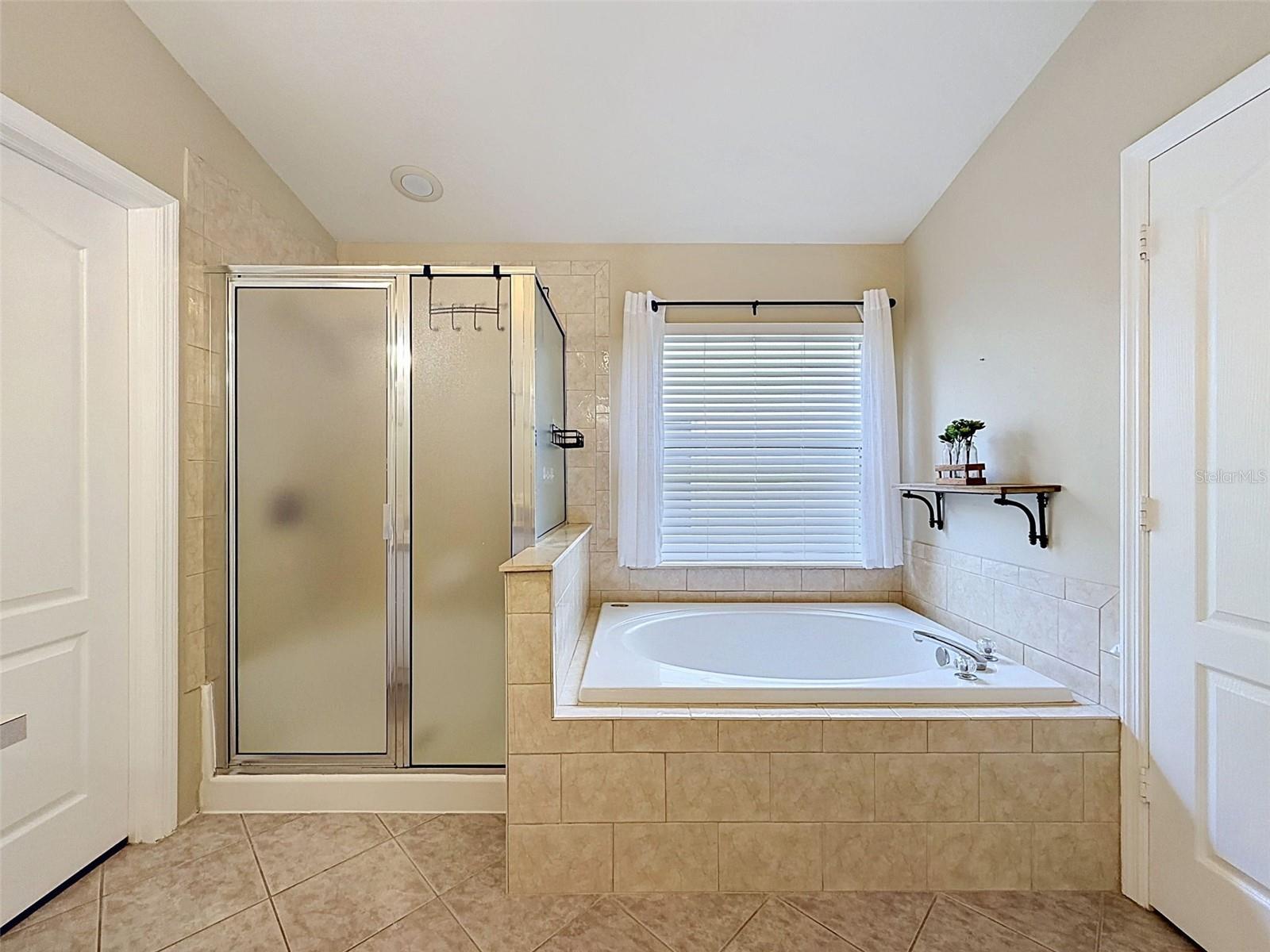LEXINGTON OAKS PH 01 - Residential