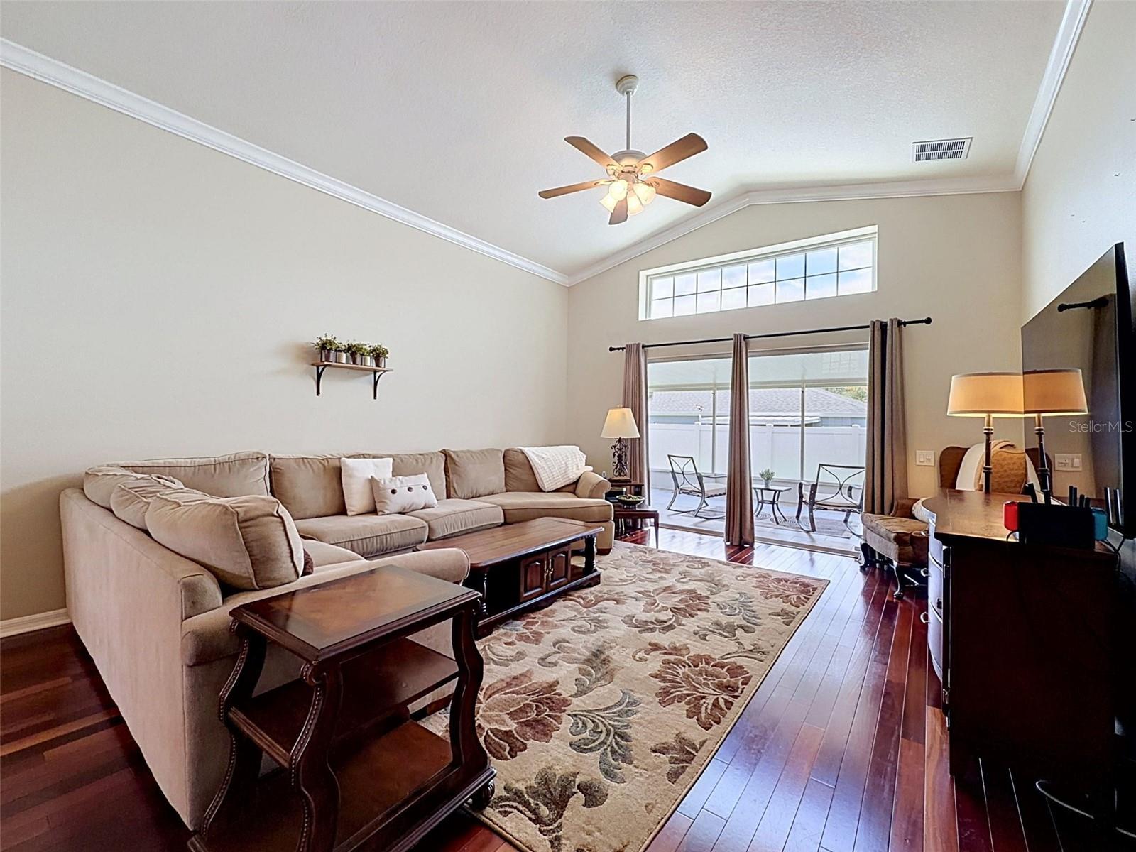 LEXINGTON OAKS PH 01 - Residential