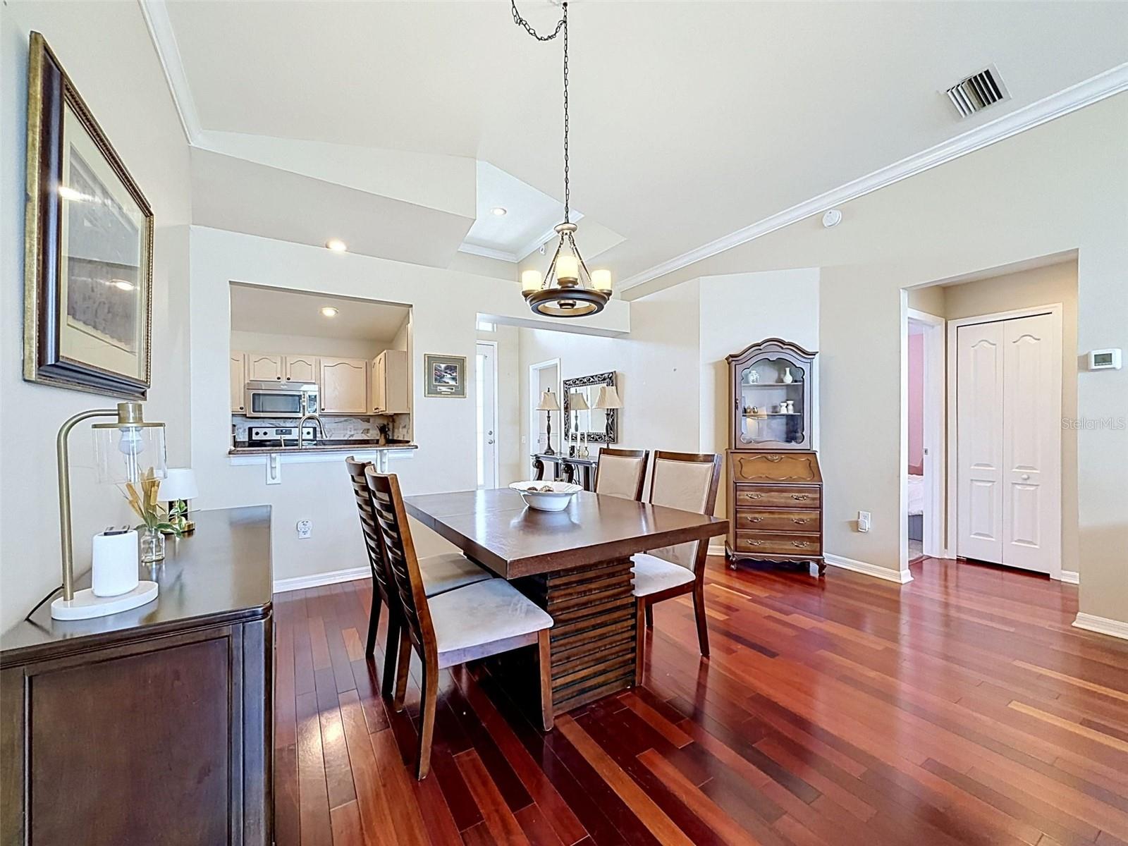 LEXINGTON OAKS PH 01 - Residential