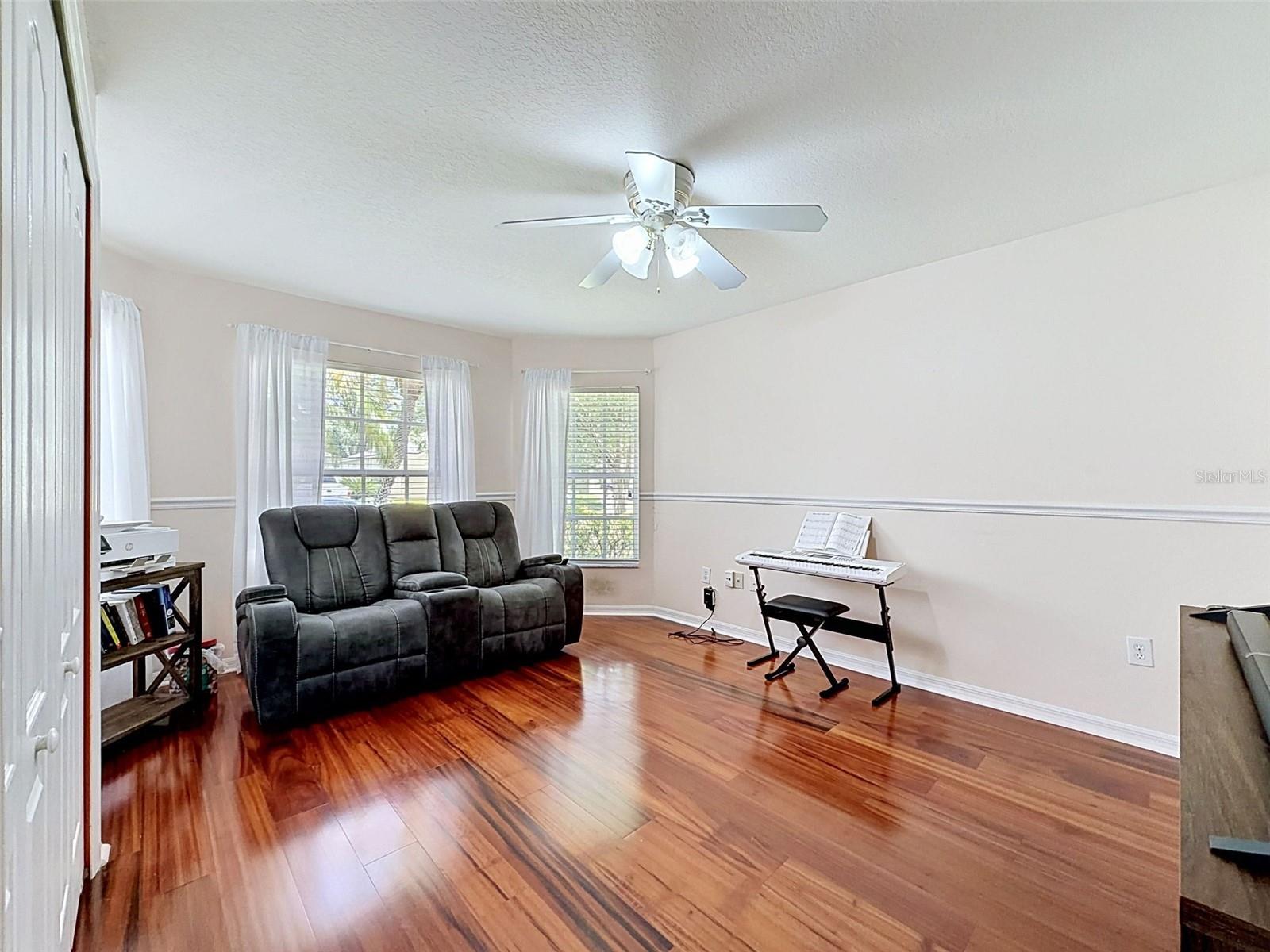 LEXINGTON OAKS PH 01 - Residential