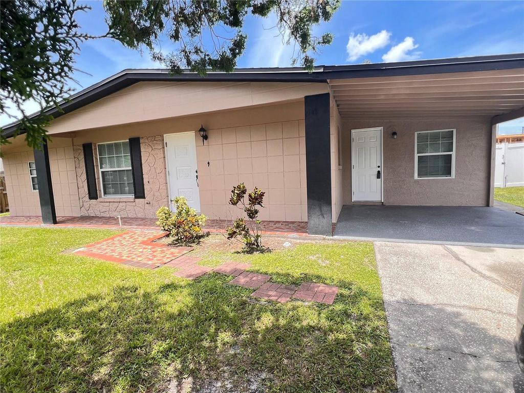 Photo of 4812 Bonita Vista Drive, Tampa, FL 33634 (MLS # TB8387296)