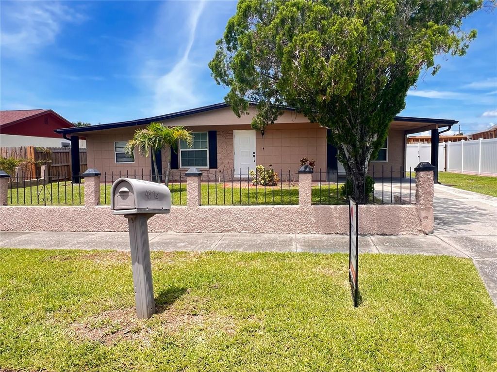 Photo of 4812 Bonita Vista Drive, Tampa, FL 33634 (MLS # TB8387296)