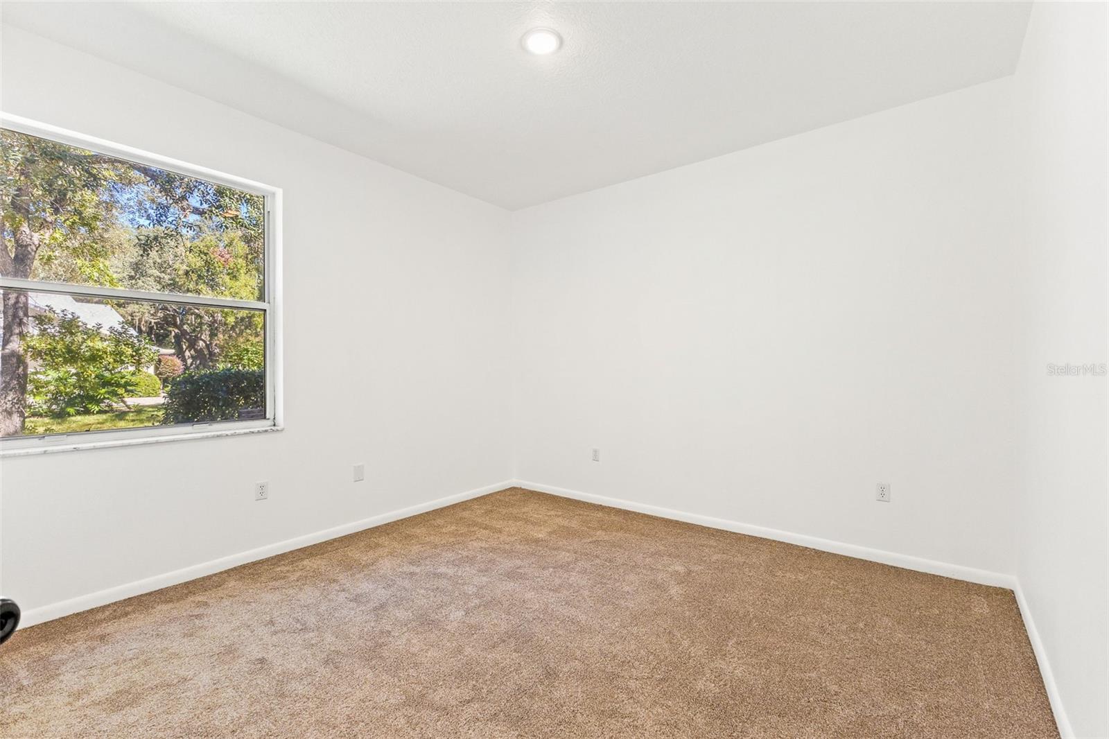 FAIRVIEW ESTATES - Residential