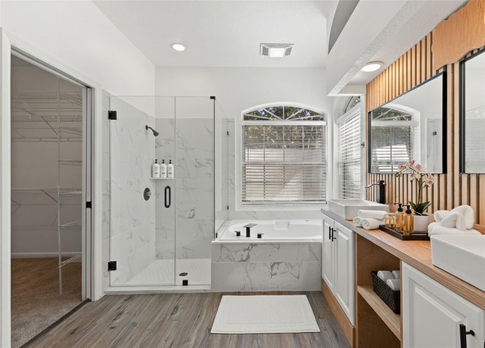 FAIRVIEW ESTATES - Residential