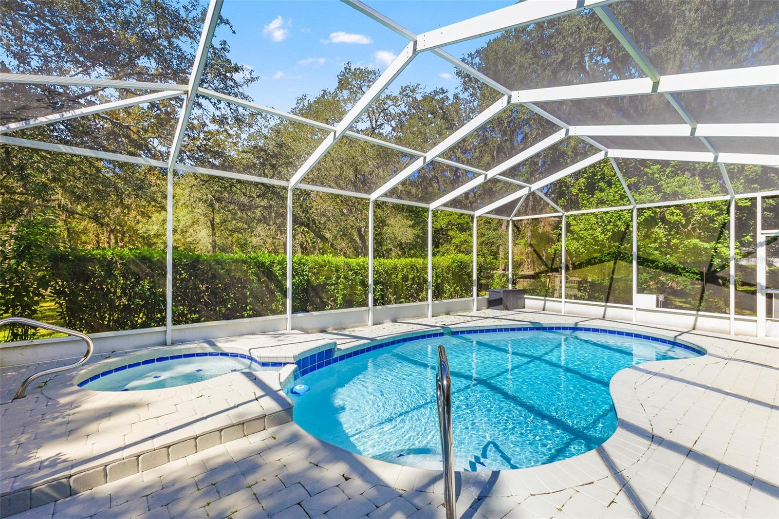 FAIRVIEW ESTATES - Residential