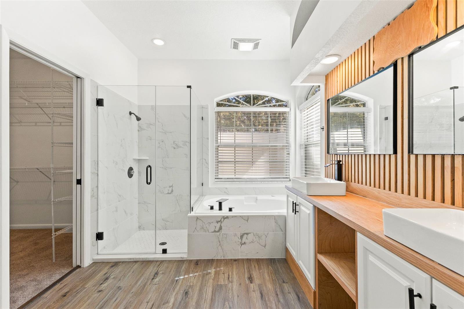 FAIRVIEW ESTATES - Residential