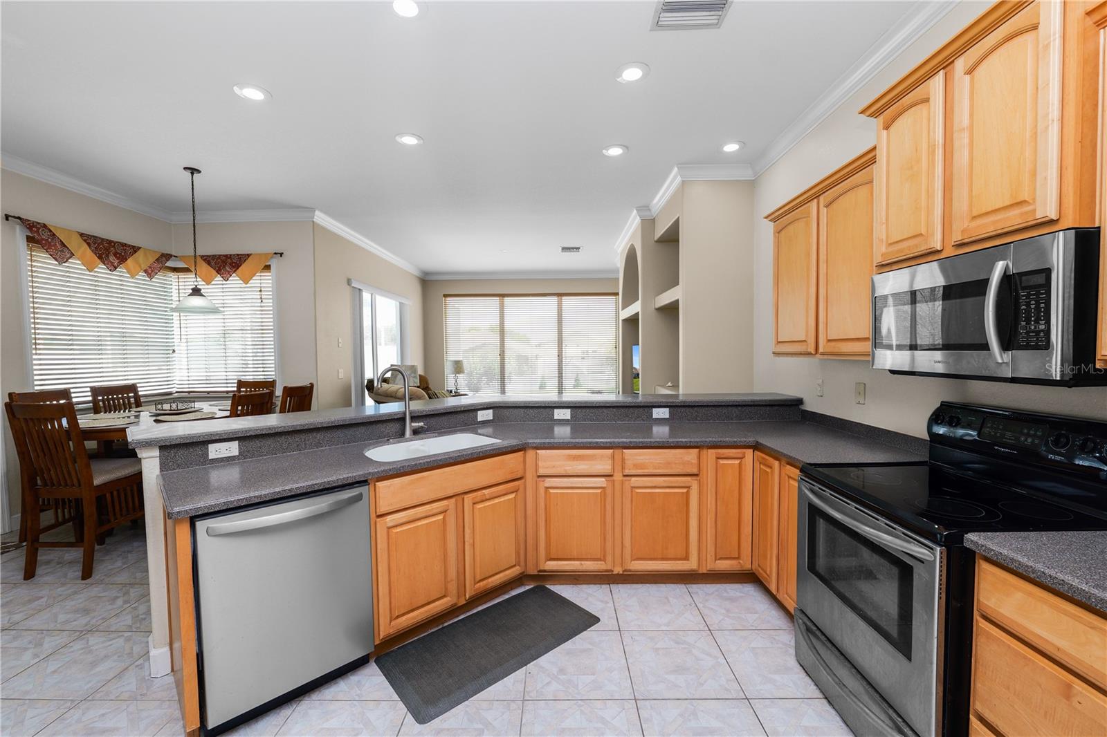 HARTFORD ESTATES - Residential