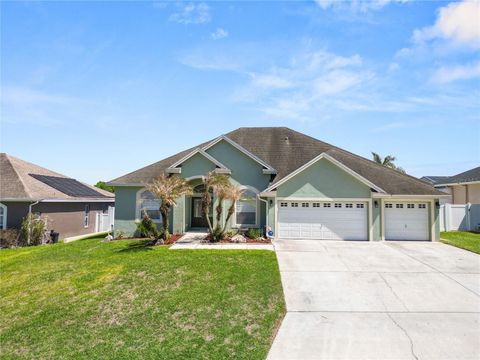 Photo of 6756 Hartsworth Drive, Lakeland, FL 33813 (MLS # L4960504)