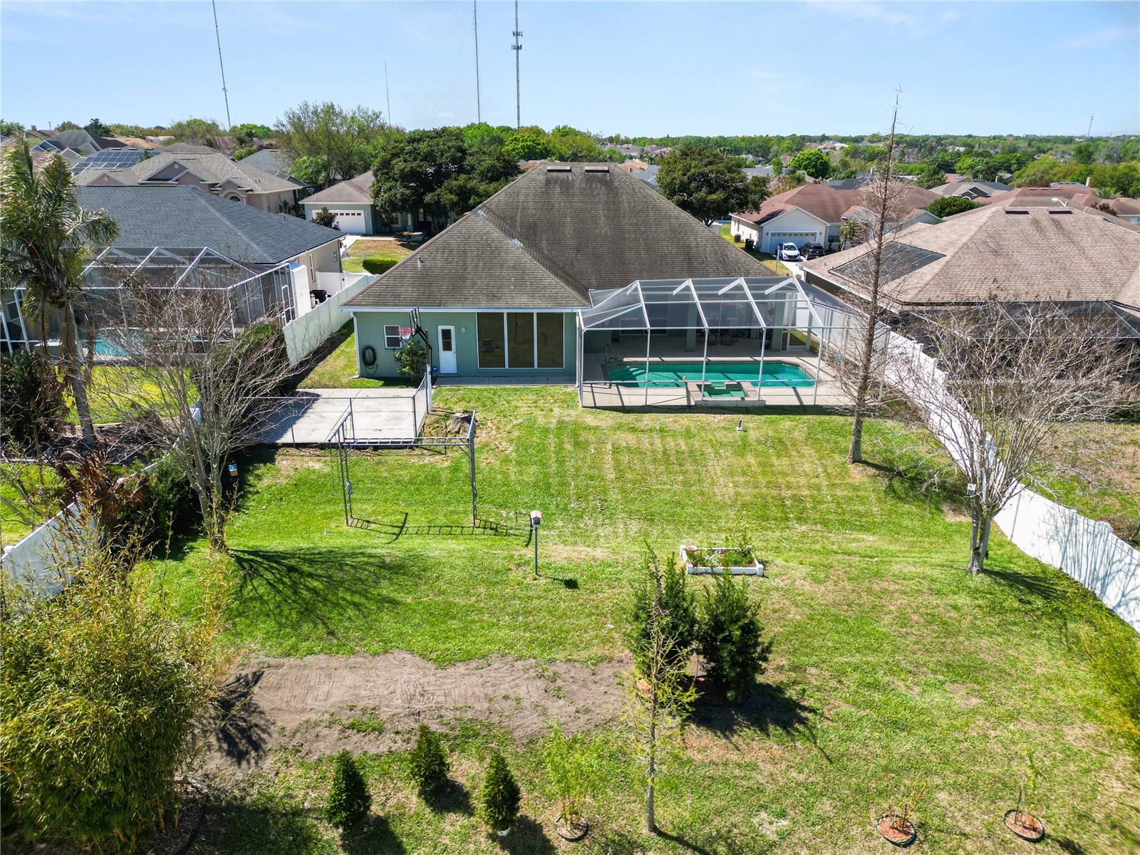 HARTFORD ESTATES - Residential