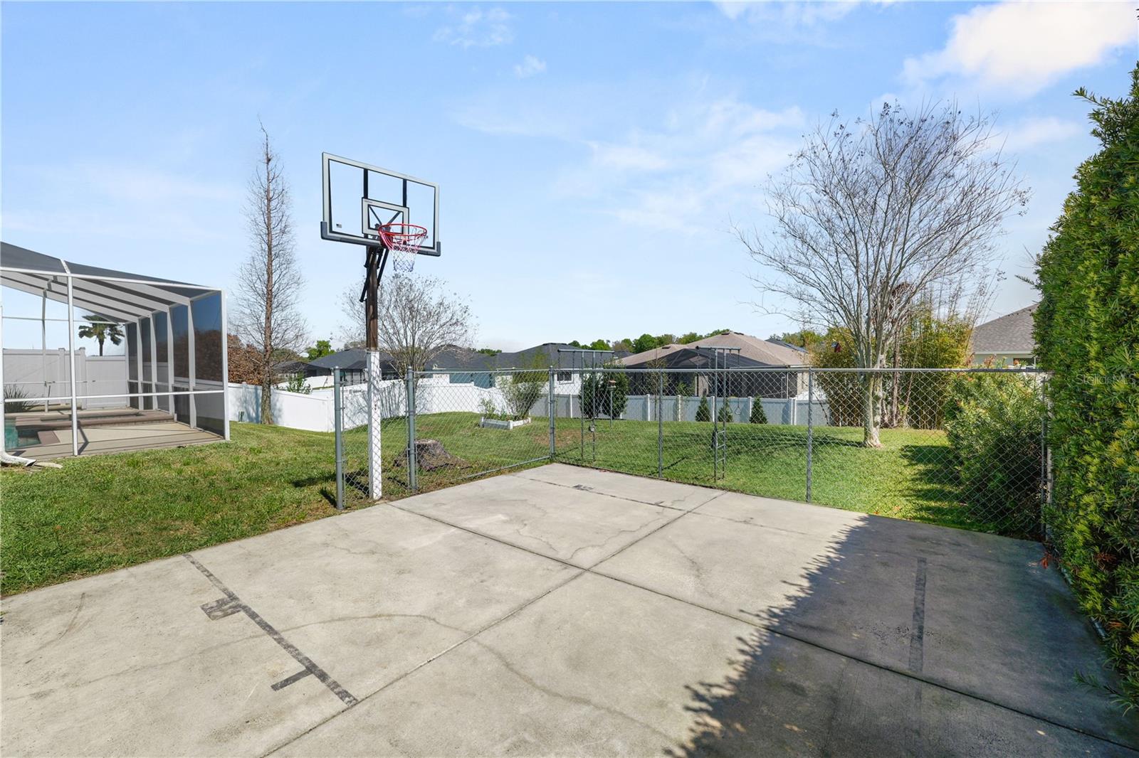 HARTFORD ESTATES - Residential