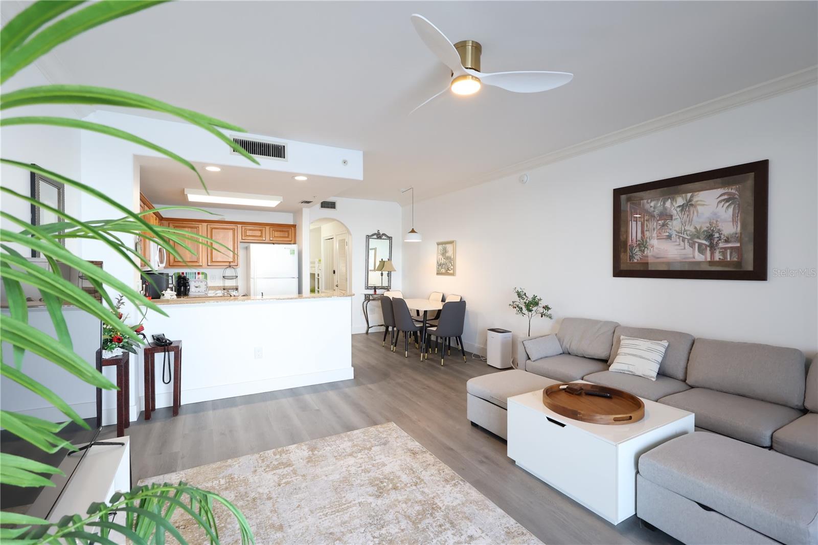 BLUE HERON BEACH RESIDENCE TOWER I - Residential