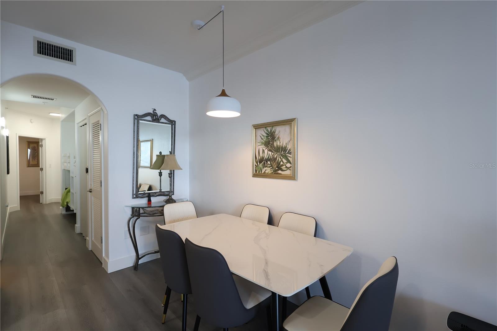 BLUE HERON BEACH RESIDENCE TOWER I - Residential