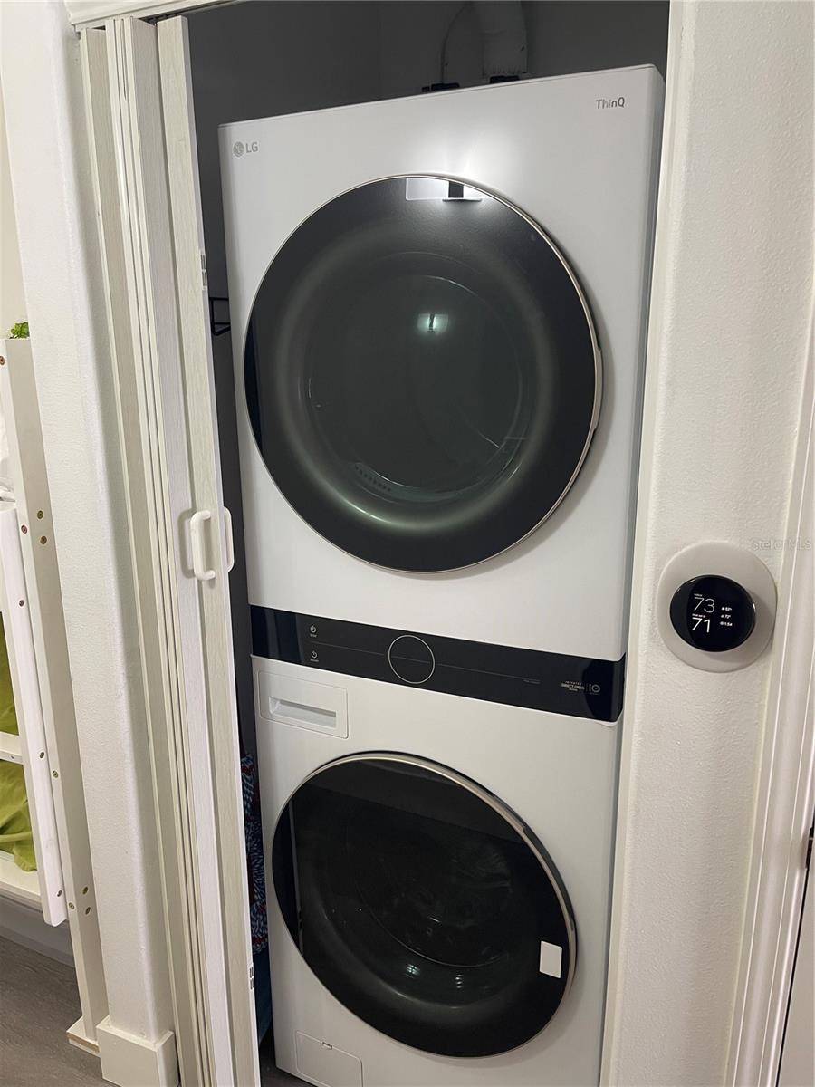 BLUE HERON BEACH RESIDENCE TOWER I - Residential