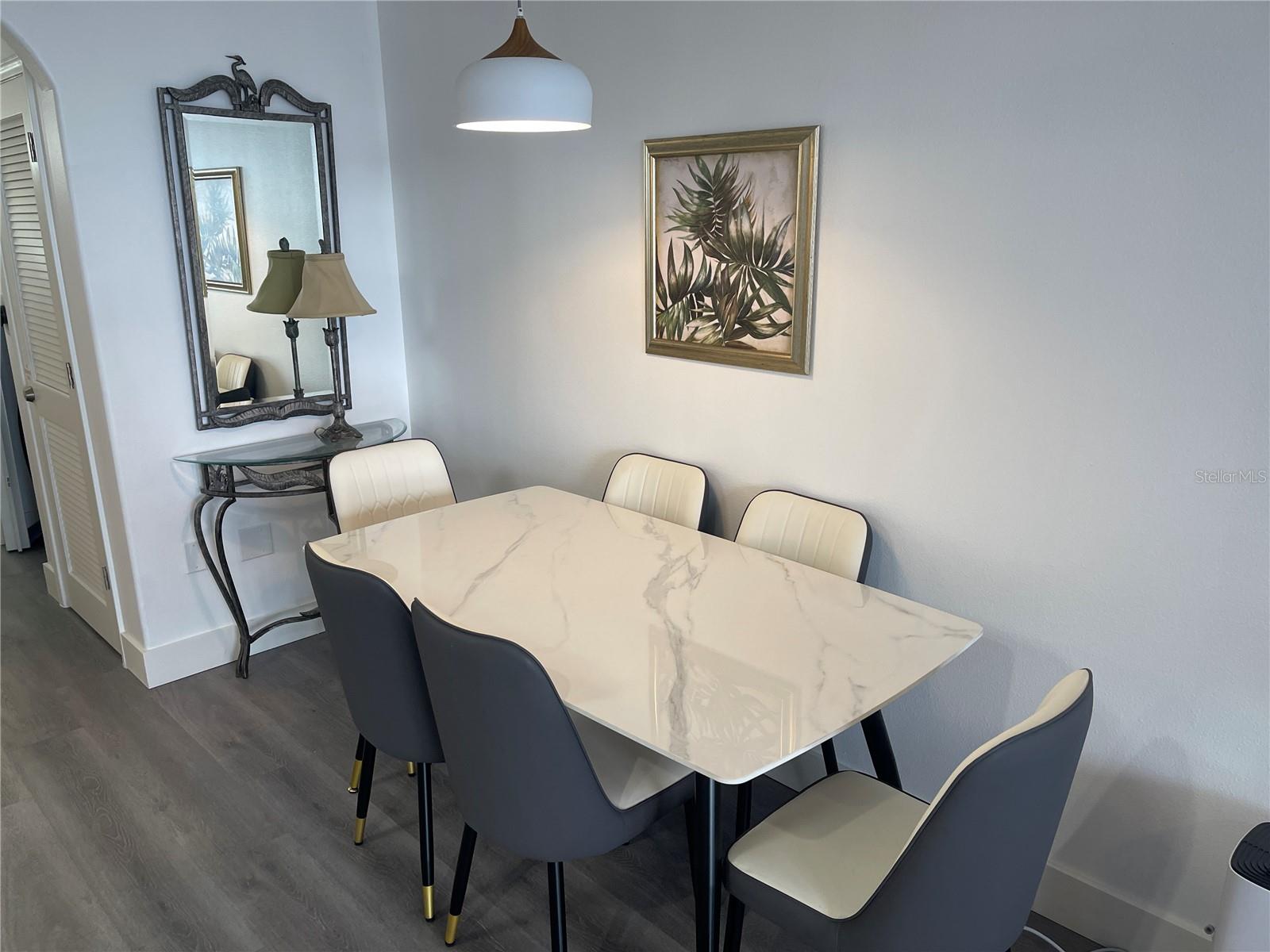 BLUE HERON BEACH RESIDENCE TOWER I - Residential