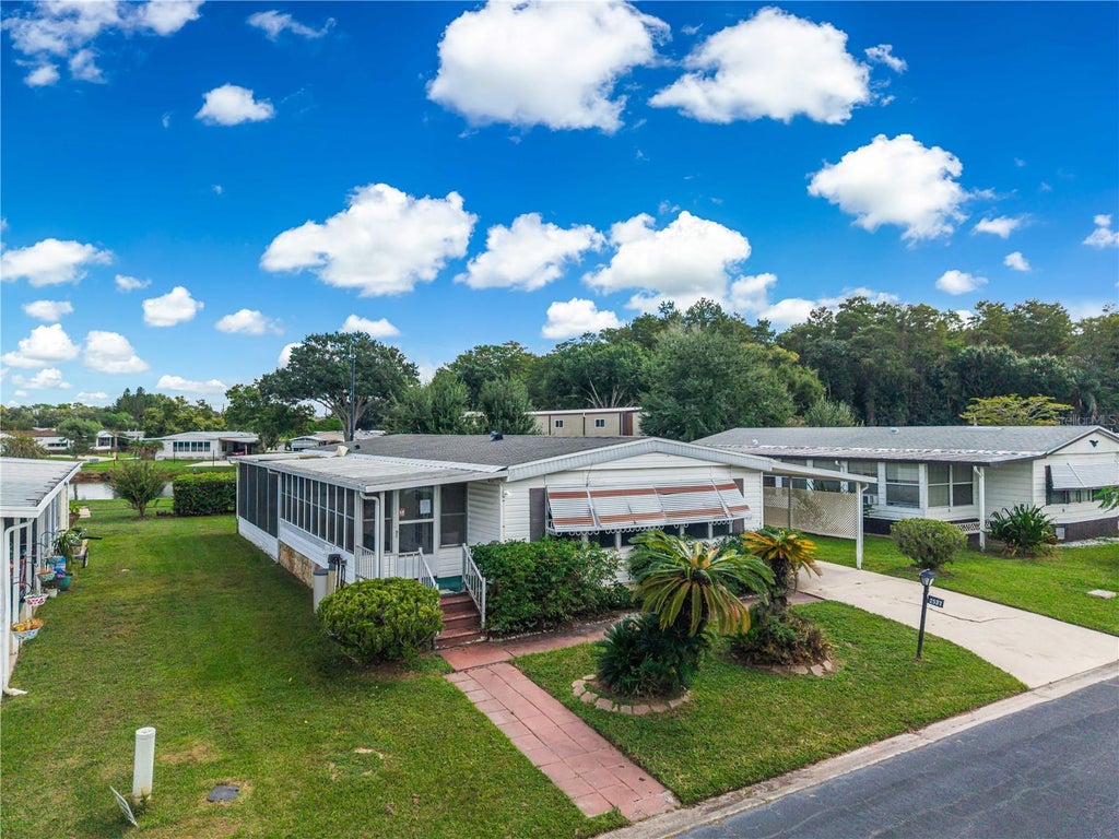 Photo of 2537 Longpine Lane, Saint Cloud, FL 34772 (MLS # S5158983)