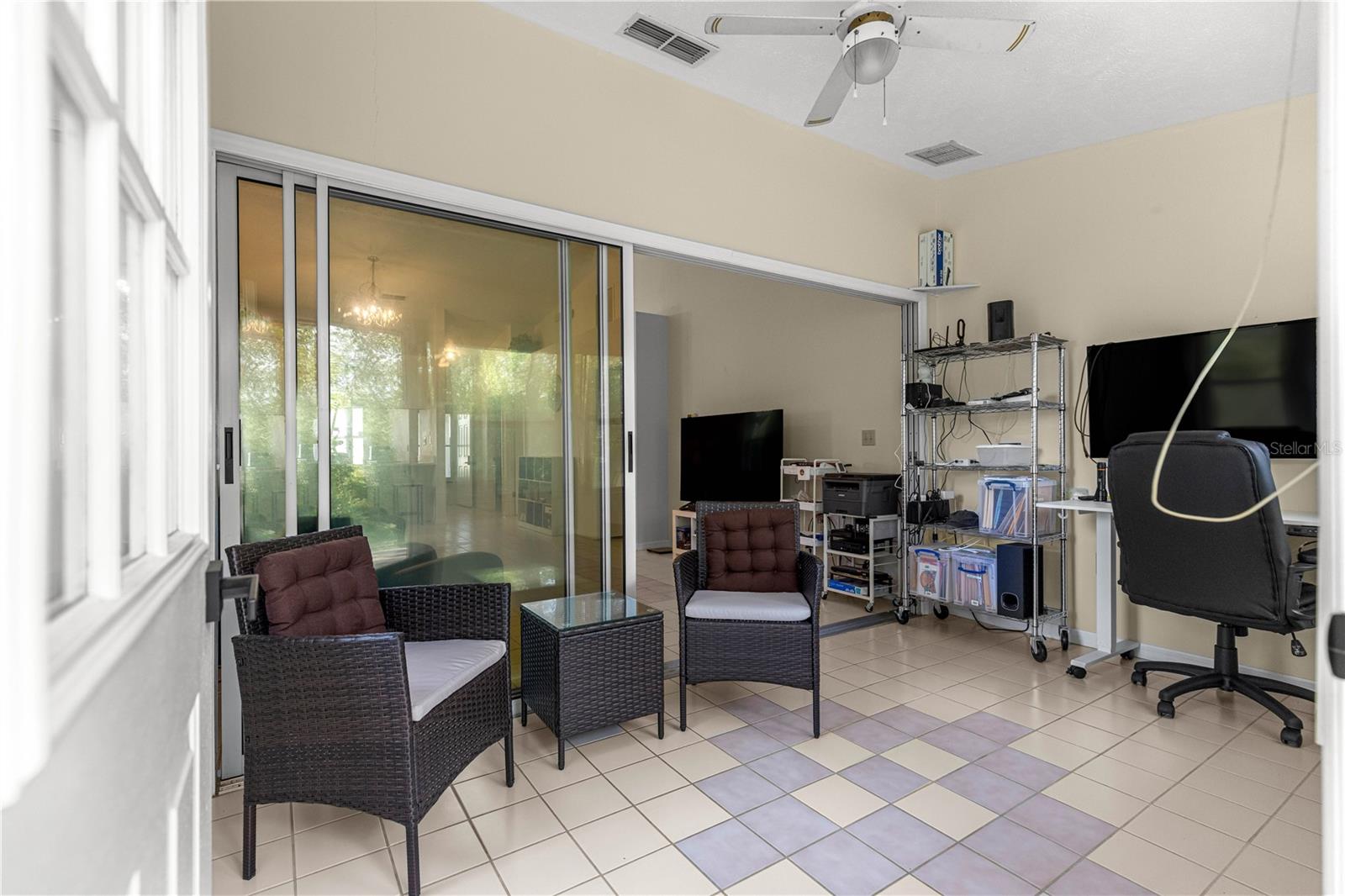 OAK TRACE VILLAS - Residential