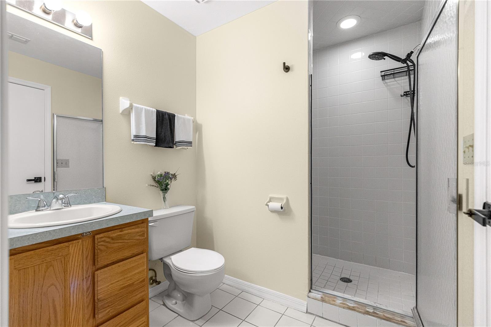 OAK TRACE VILLAS - Residential