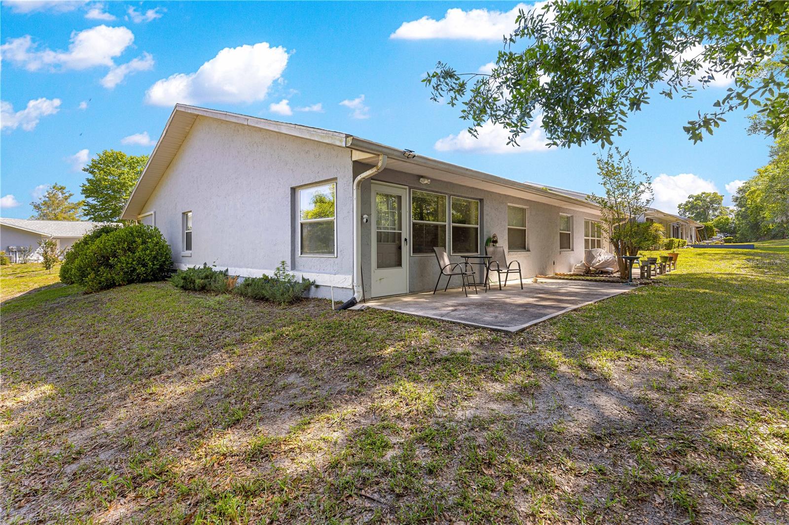 OAK TRACE VILLAS - Residential