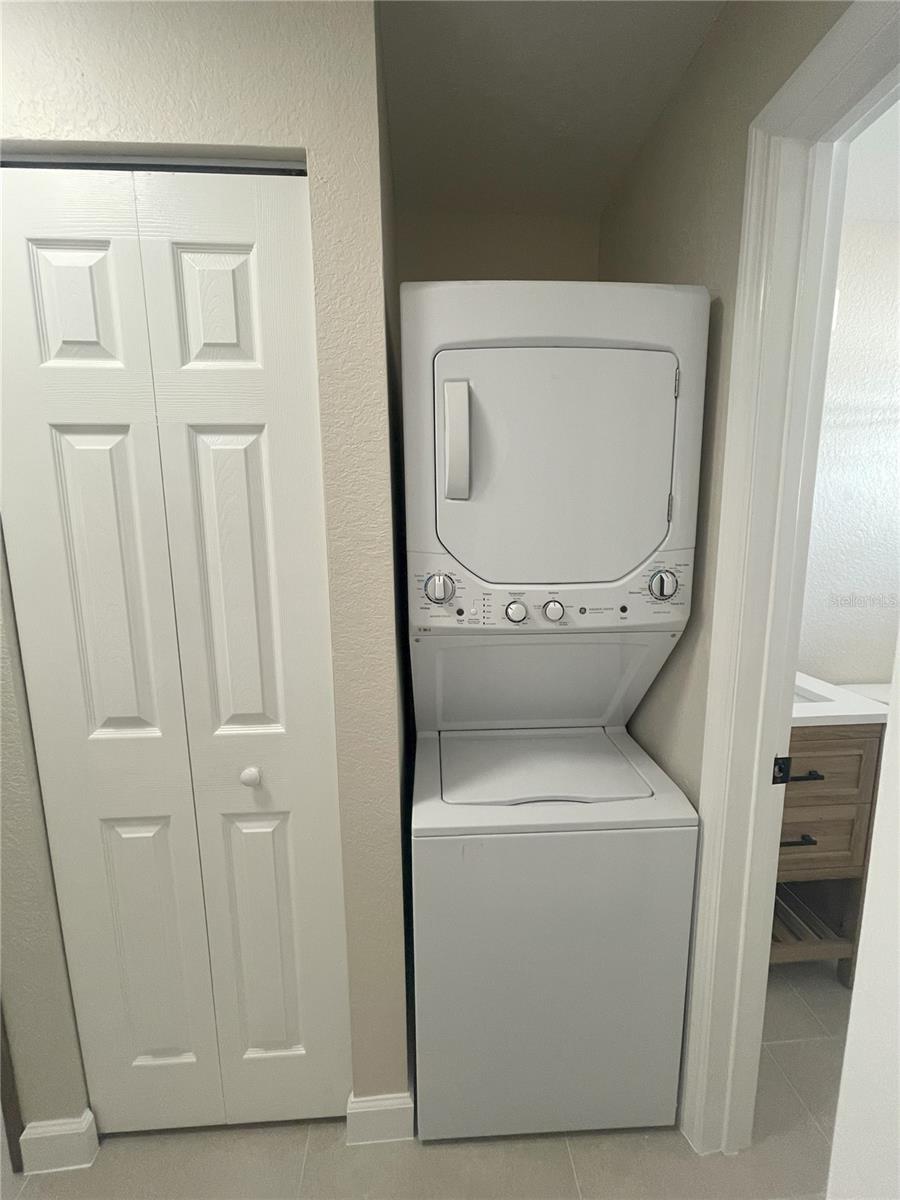 HILLSPREY VILLAS - Residential Lease