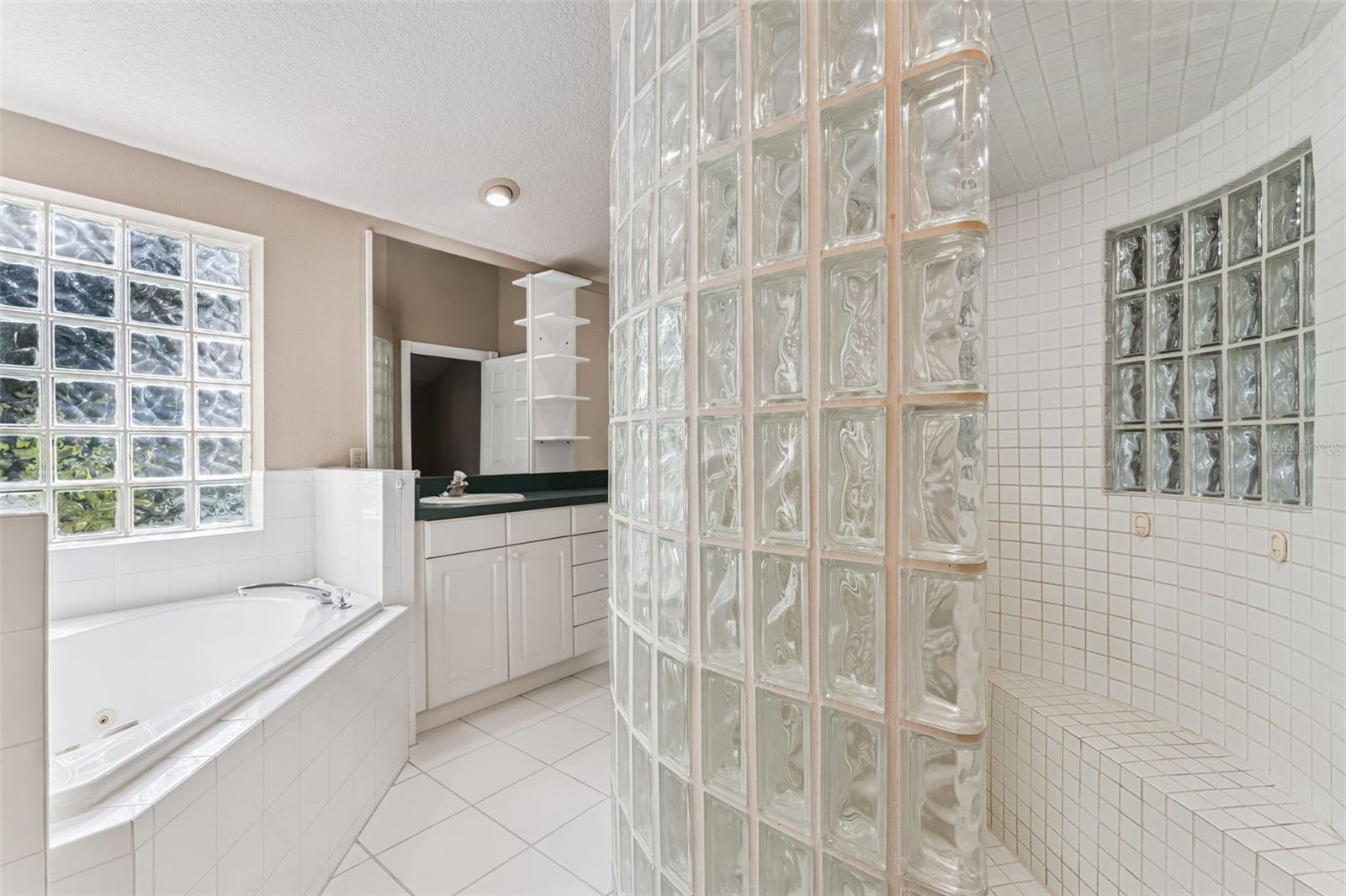 CROWN POINT WOODS - Residential