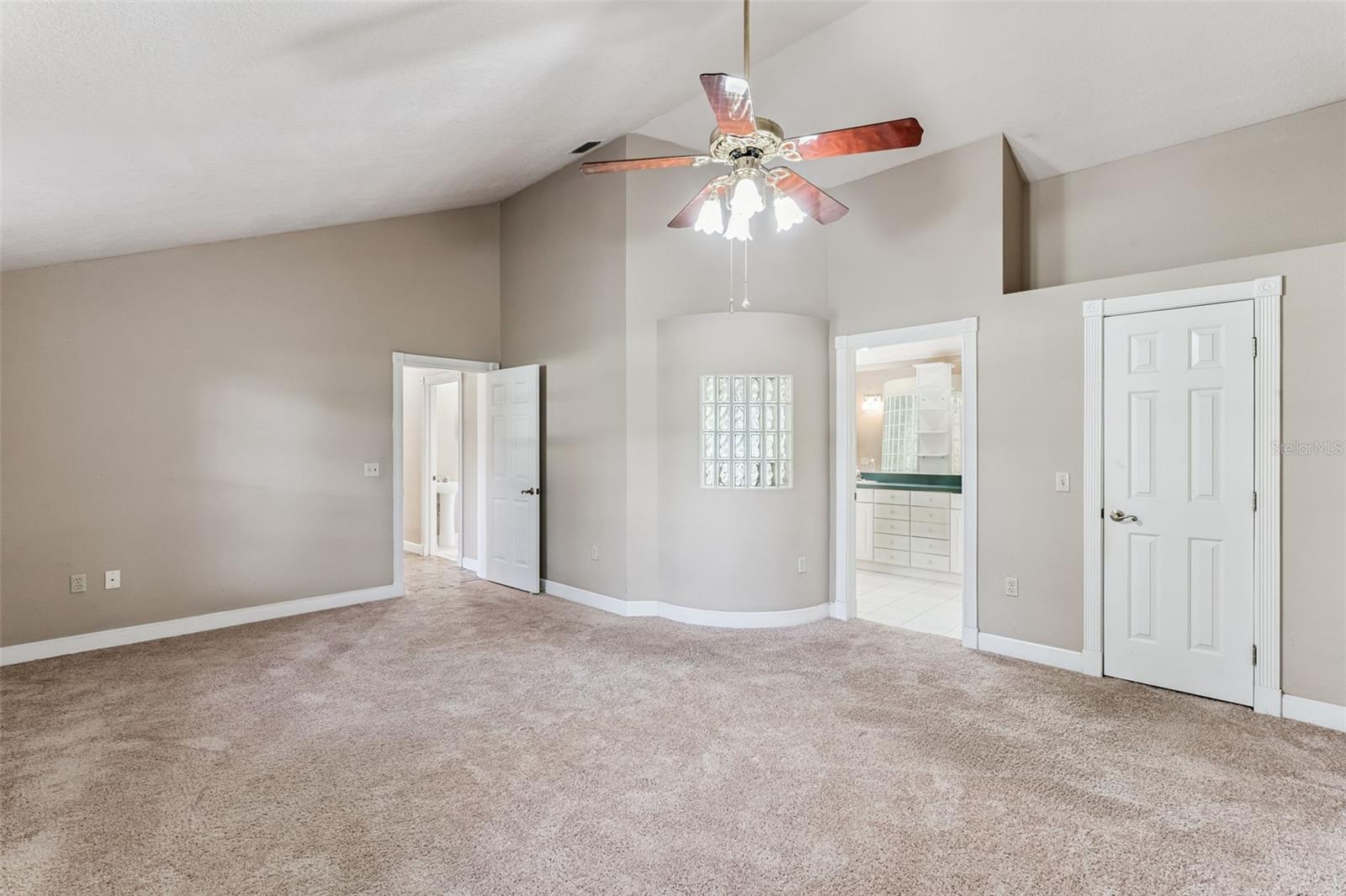 CROWN POINT WOODS - Residential