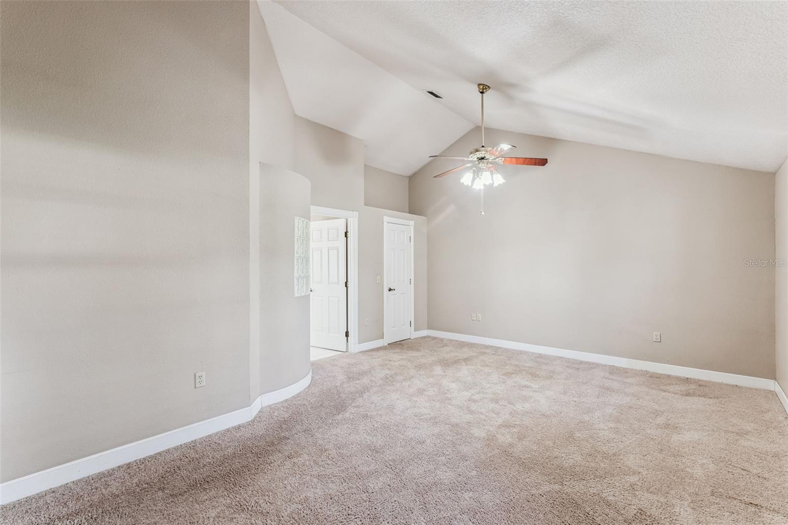 CROWN POINT WOODS - Residential