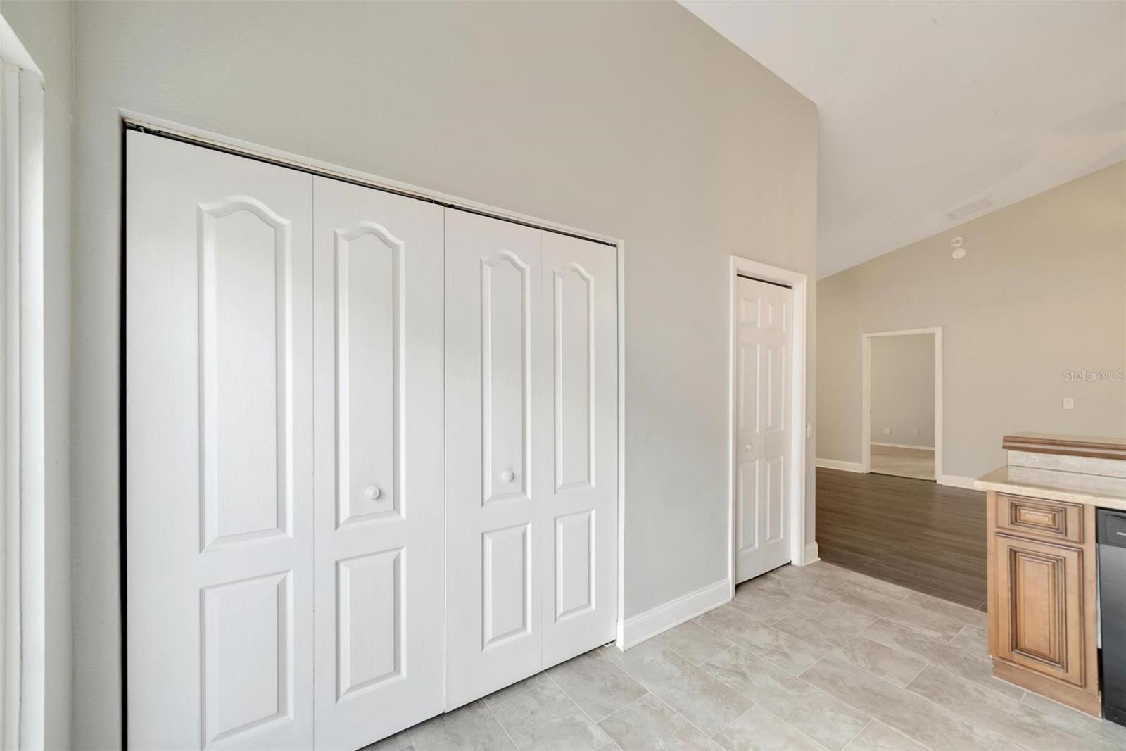 OAKDALE RIVERVIEW ESTATES UN 3 - Residential