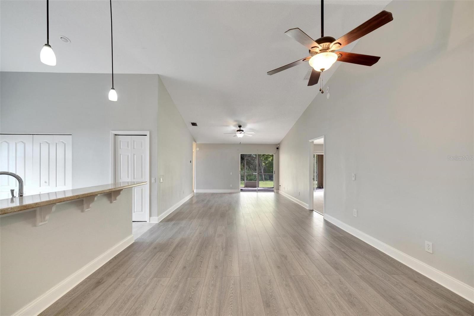 OAKDALE RIVERVIEW ESTATES UN 3 - Residential