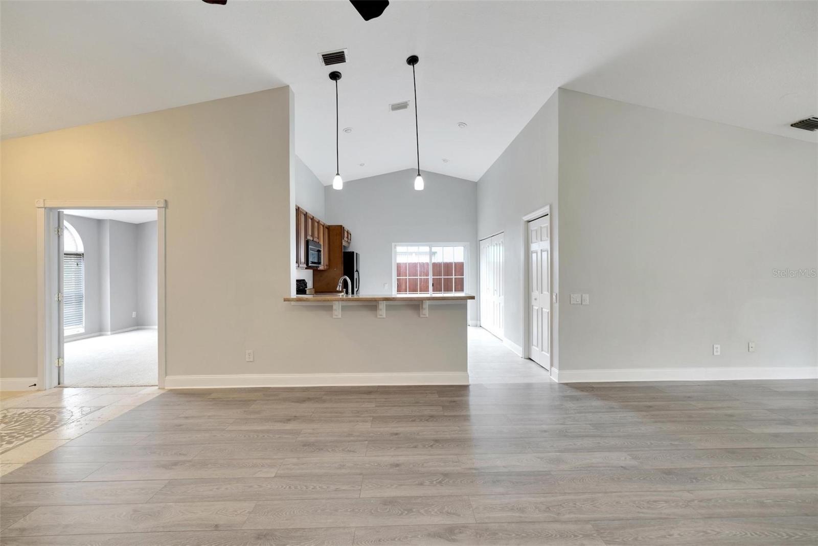 OAKDALE RIVERVIEW ESTATES UN 3 - Residential