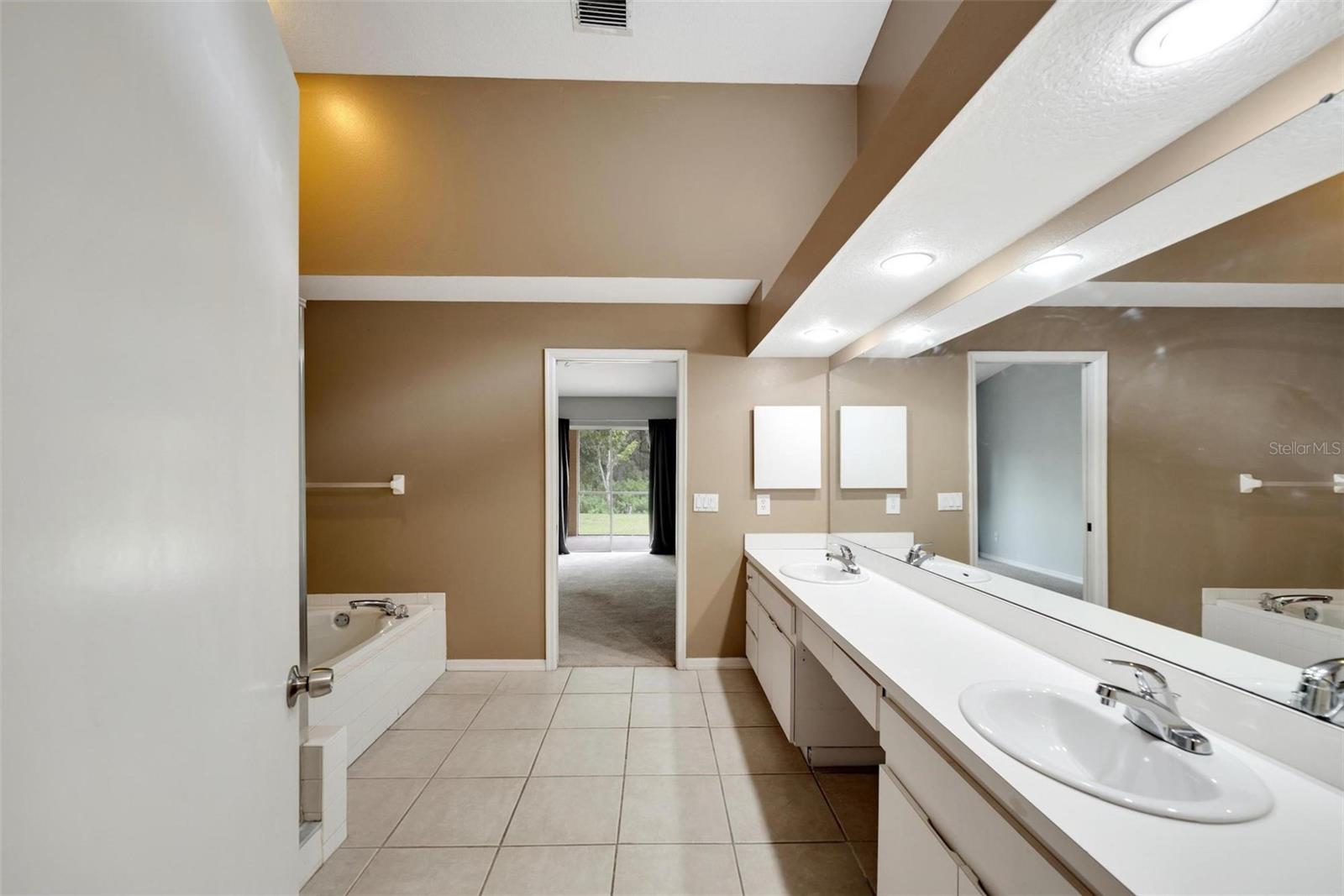 OAKDALE RIVERVIEW ESTATES UN 3 - Residential