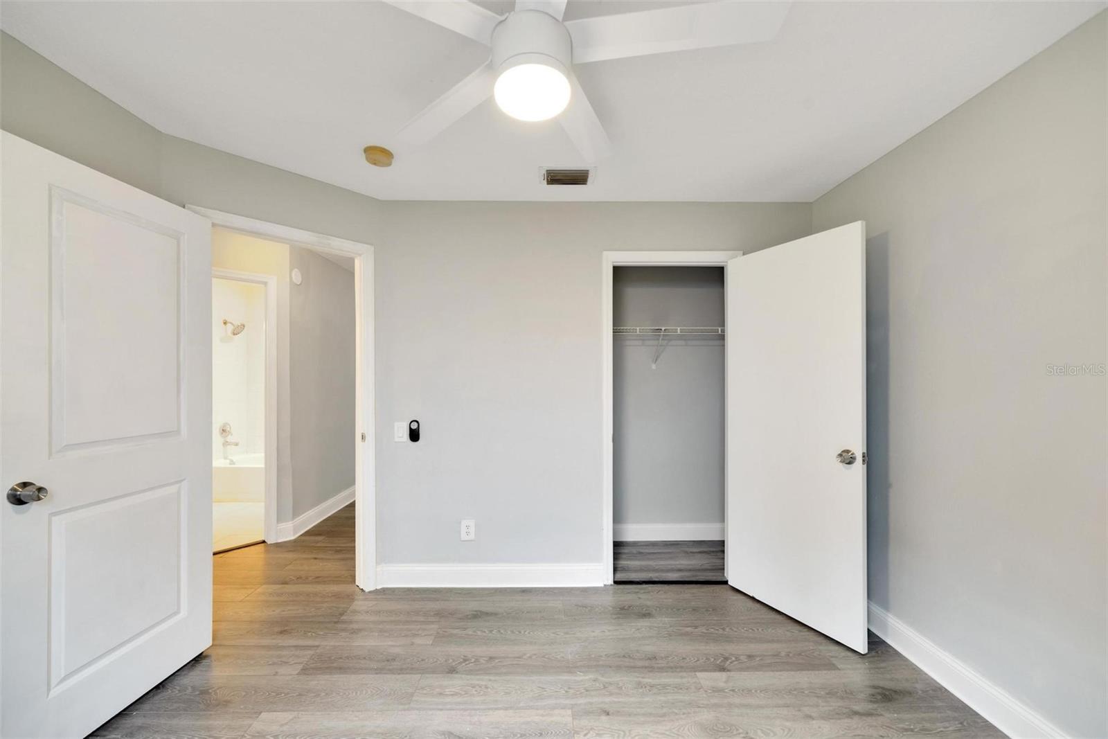 OAKDALE RIVERVIEW ESTATES UN 3 - Residential