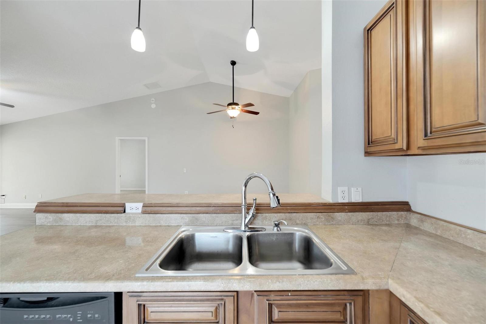 OAKDALE RIVERVIEW ESTATES UN 3 - Residential