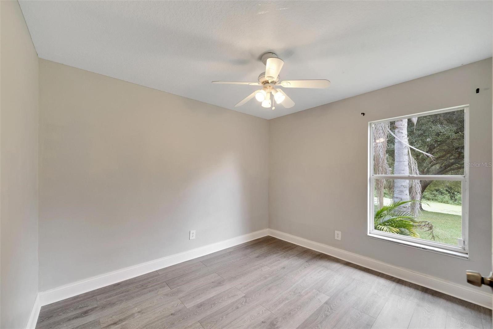 OAKDALE RIVERVIEW ESTATES UN 3 - Residential