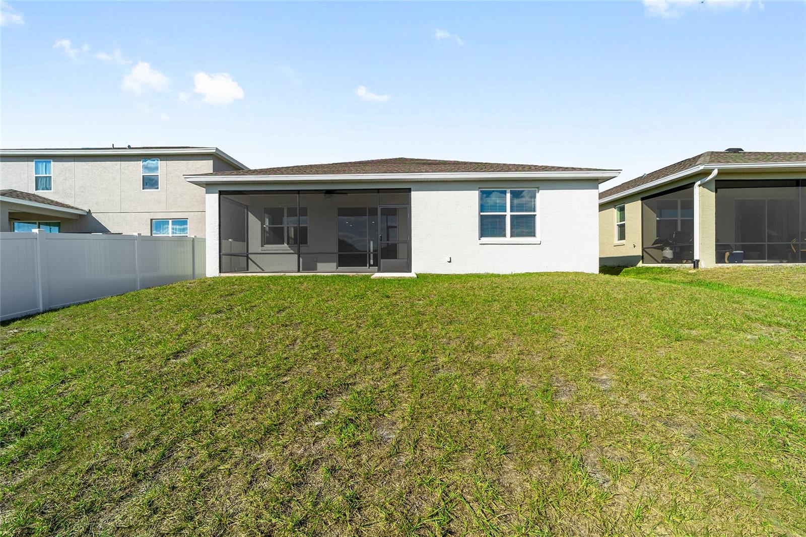 CALESA TOWNSHIP ROAN HILLS PH - Residential