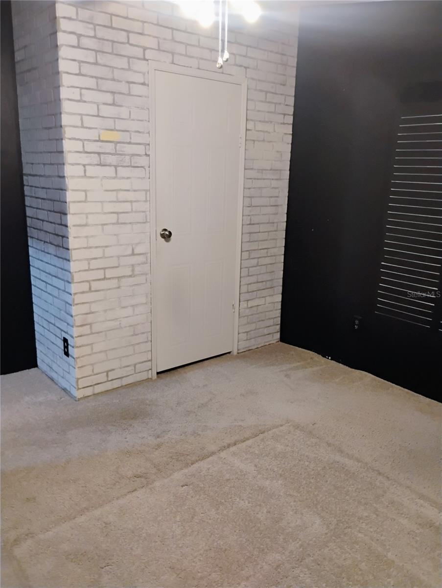 SEMINOLE SAND - Residential