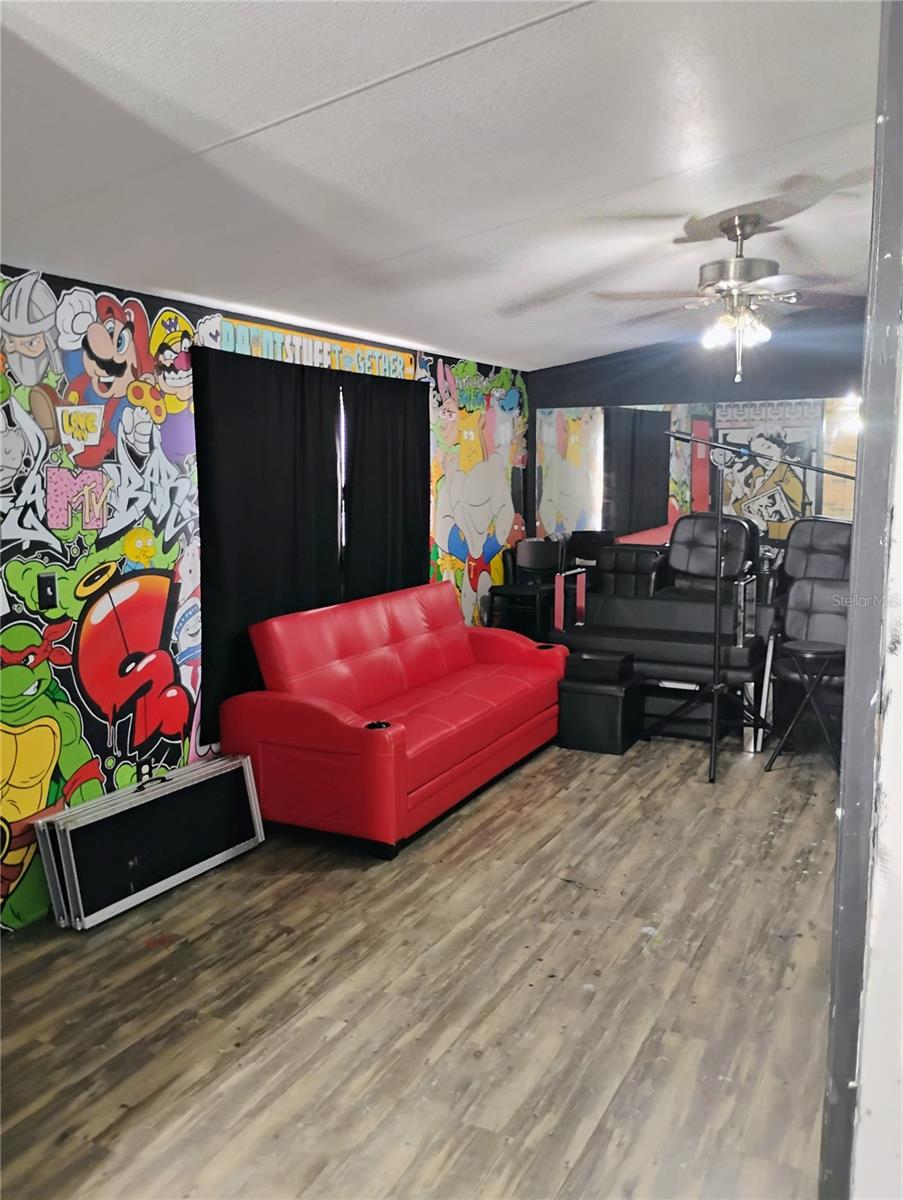 SEMINOLE SAND - Residential