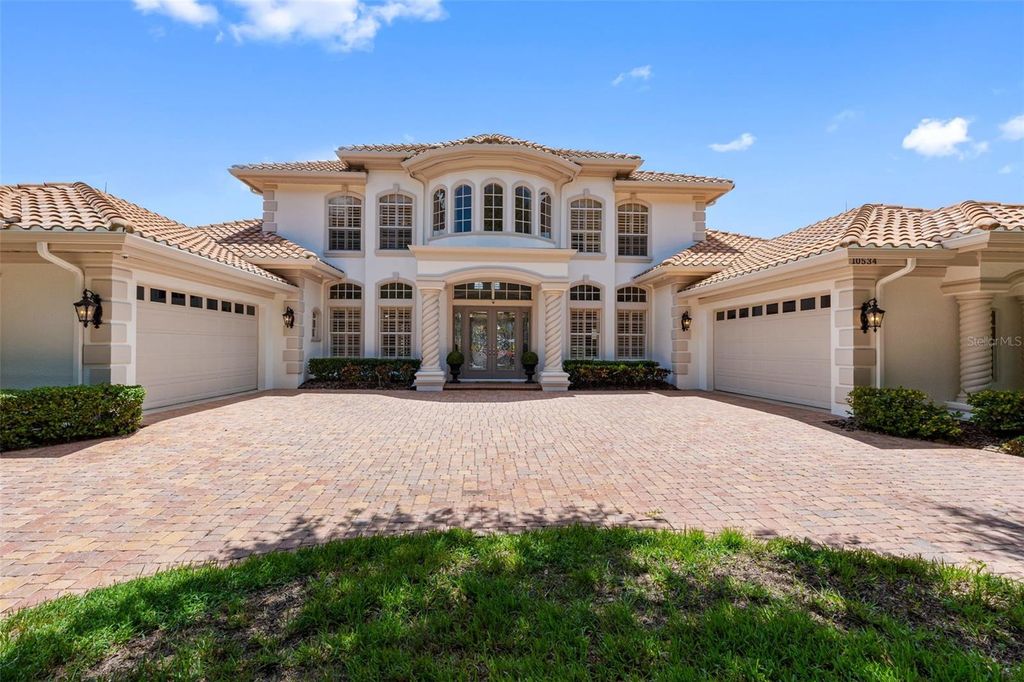 Photo of 10534 Pontofino Circle, Trinity, FL 34655 (MLS # TB8418532)