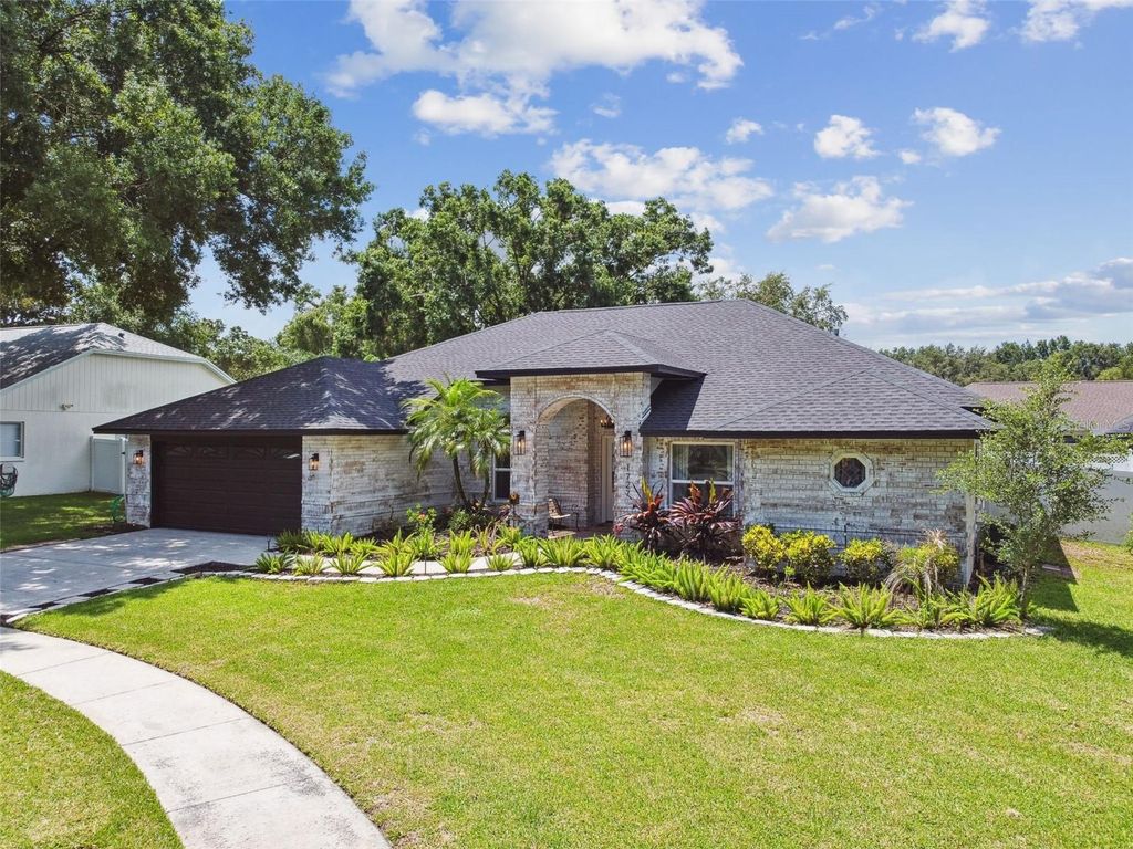 Photo of 1727 Woodpond Way, Lutz, FL 33559 (MLS # TB8373050)