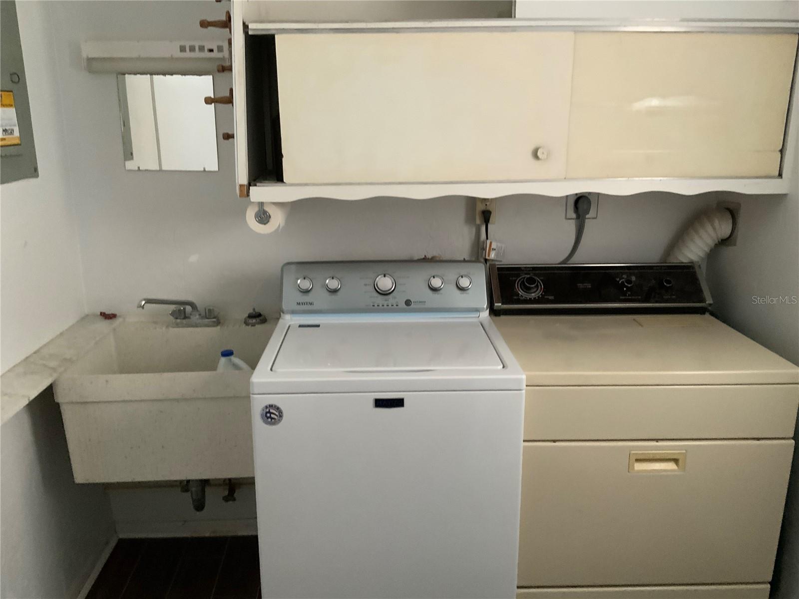 SOUTH GATE VILLAGE GREEN 8 - Residential