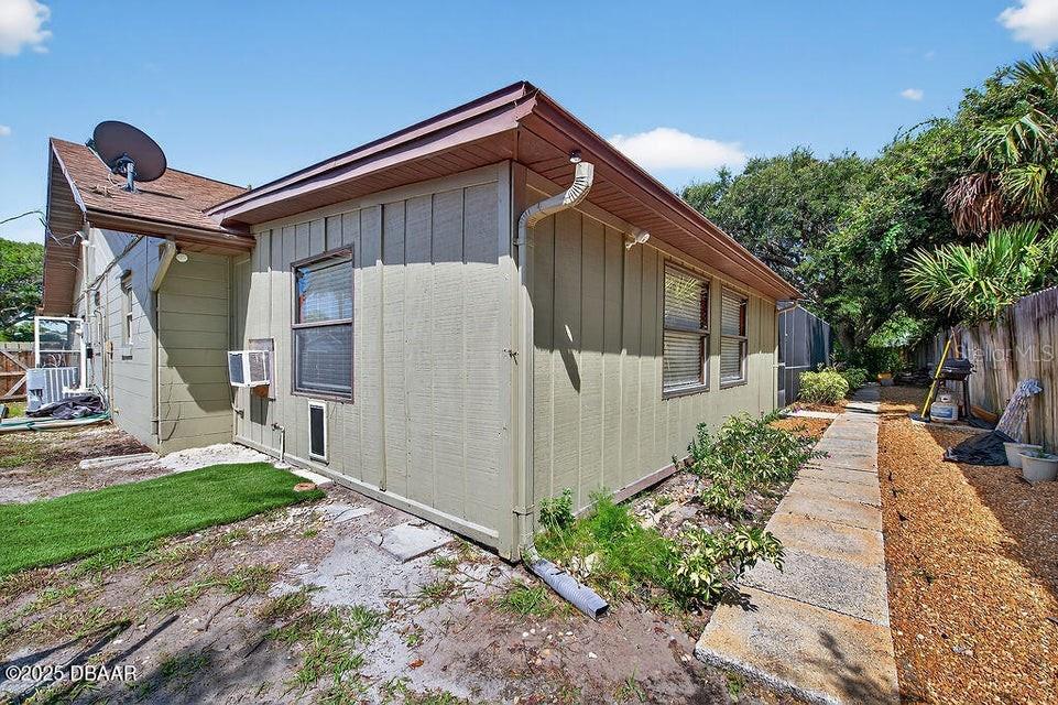 SEYMOUR UNREC 251 6430 06 - Residential