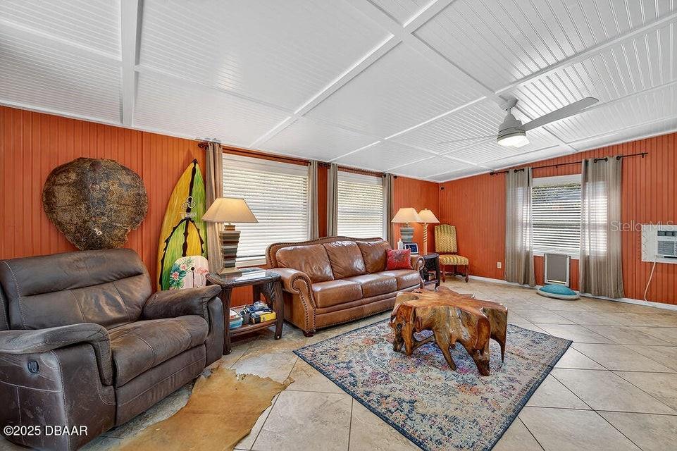 SEYMOUR UNREC 251 6430 06 - Residential