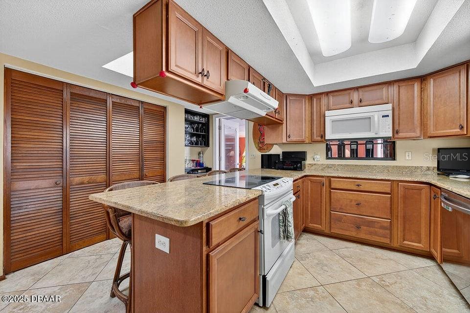 SEYMOUR UNREC 251 6430 06 - Residential