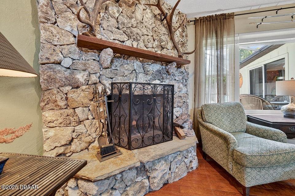 SEYMOUR UNREC 251 6430 06 - Residential