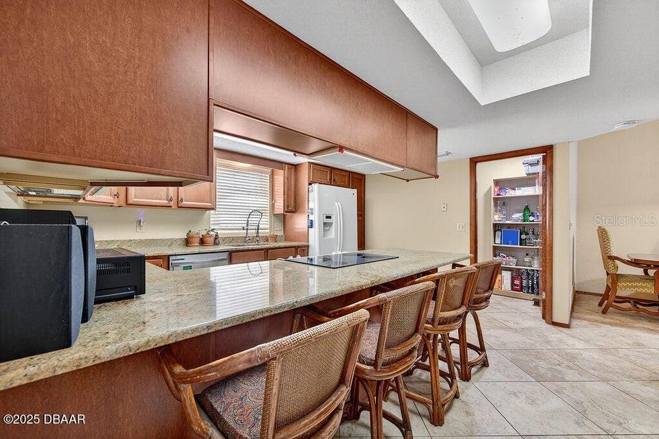 SEYMOUR UNREC 251 6430 06 - Residential