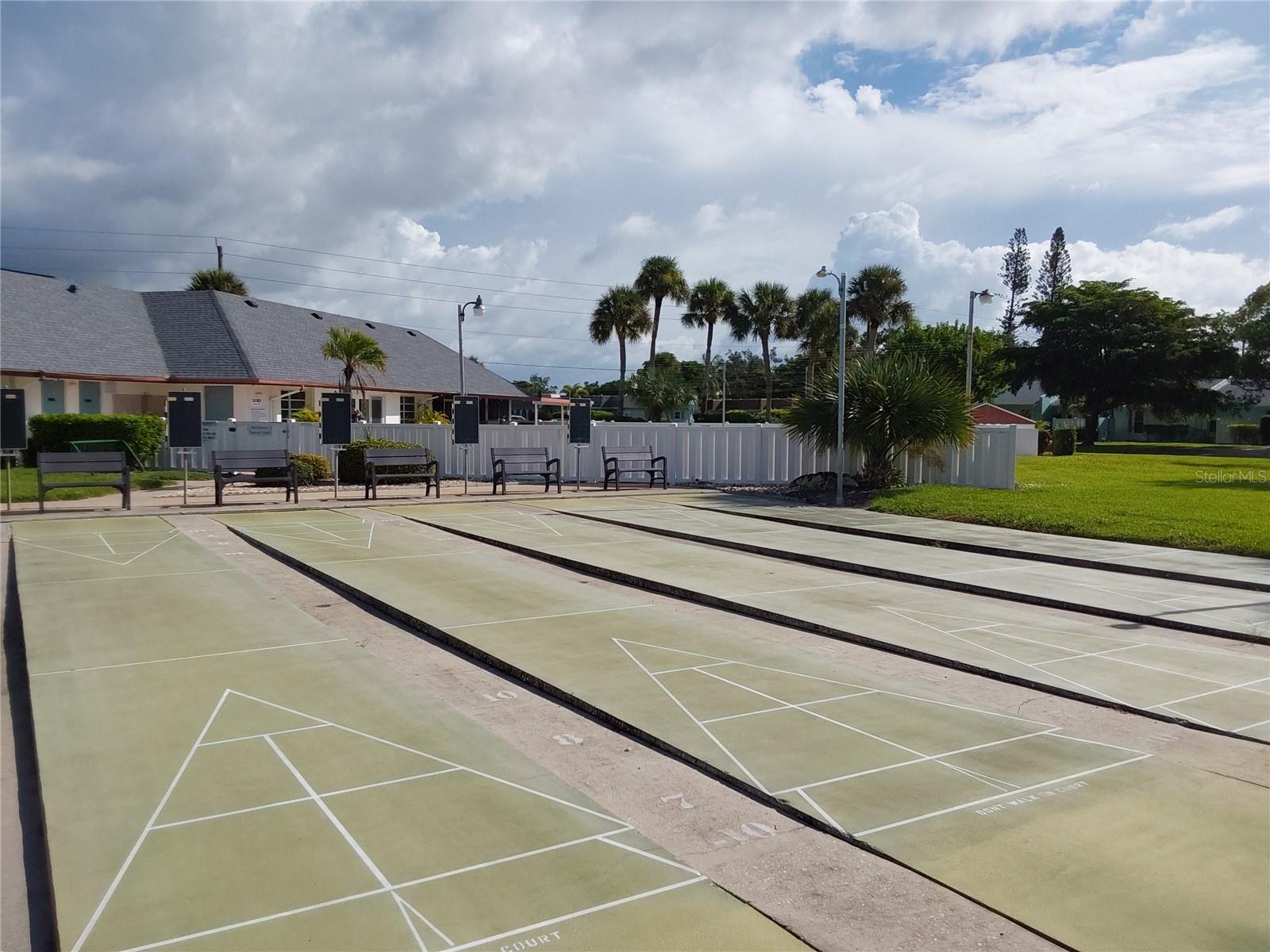 CORTEZ VILLAS CONDO 11 PH B - Residential