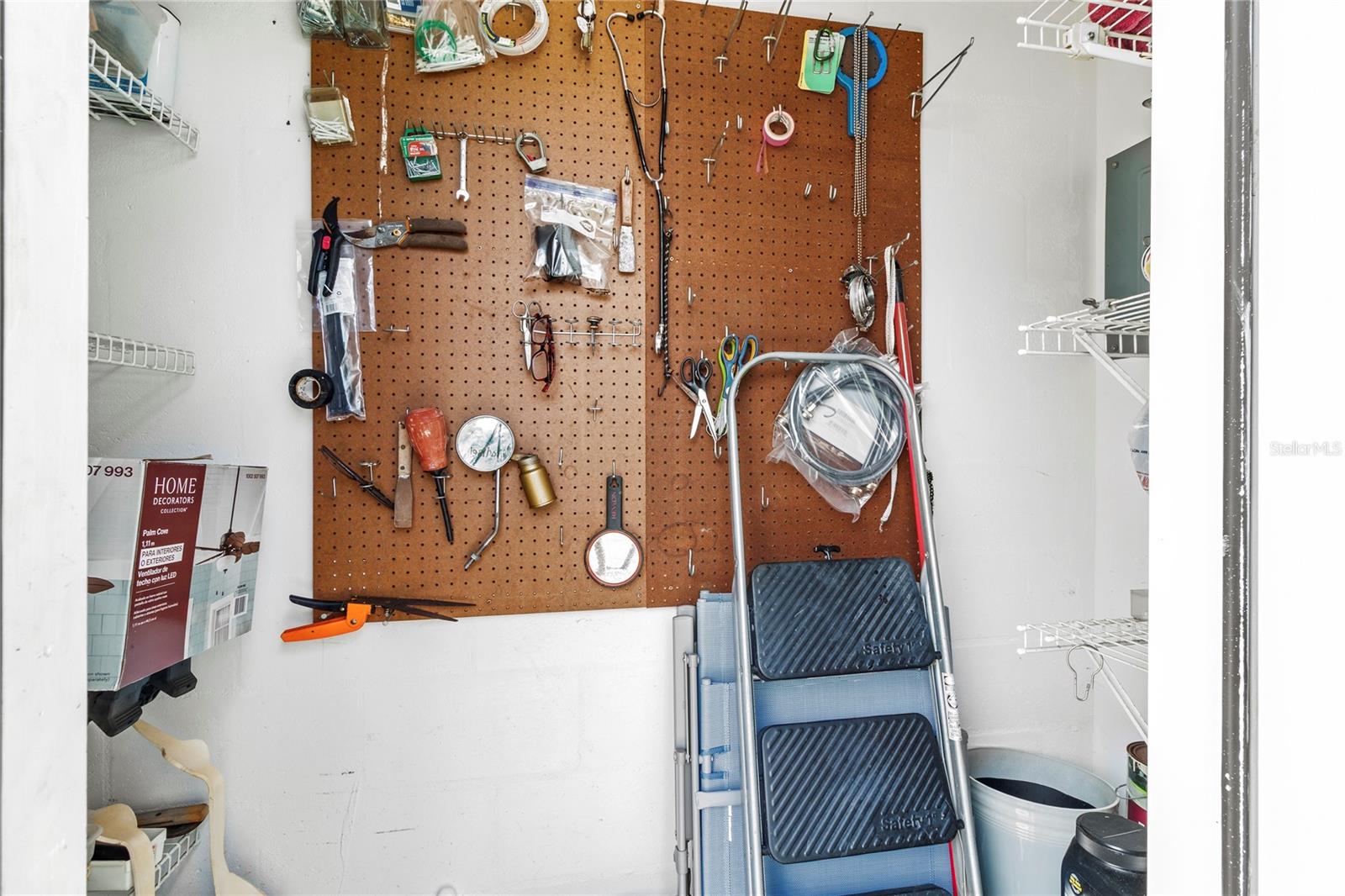 CORTEZ VILLAS CONDO 11 PH B - Residential