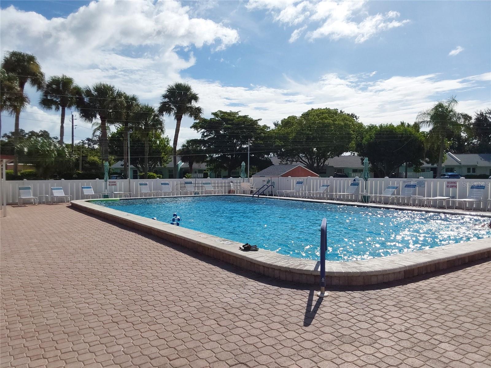 CORTEZ VILLAS CONDO 11 PH B - Residential